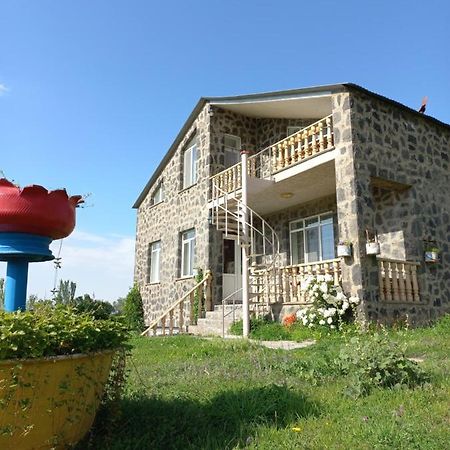 Guest House Arevik Artsvakar ภายนอก รูปภาพ